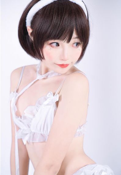 欧美范女装冬_青苹果乐园免费高清观看