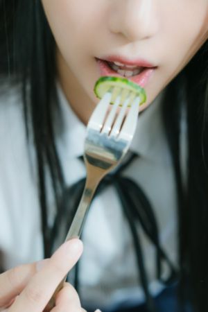 国产在线久久爱在线观看_超清电影完整版