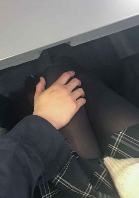 国产彩妆微商代理_超清动漫在线观看