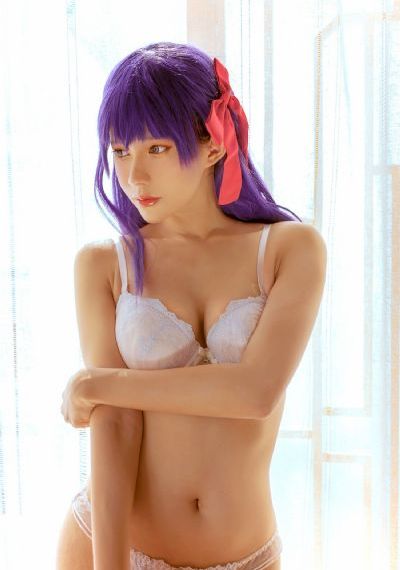 办公室跪趴高撅肥臀美女图片_BD全集在线观看