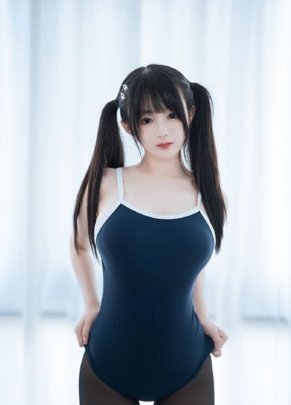 欧美服装公司节水认证_超清免费观看最新