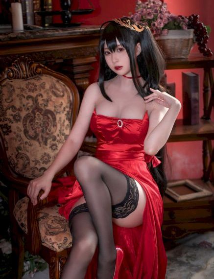 欧美t恤女街拍_1080高清完整版