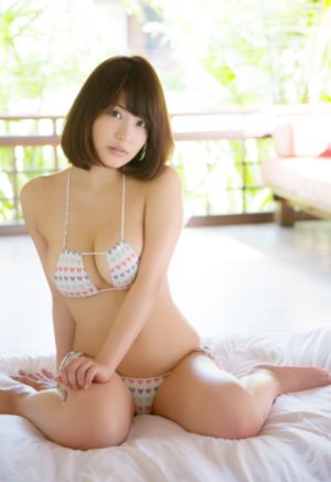 欧美大胸性感美女_4K在线手机播放