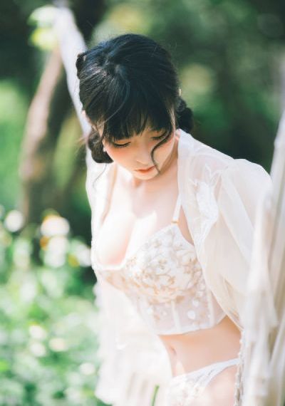 欧美情趣0内衣视频_1080完整版观看