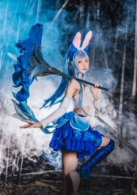 欧美制服女装_暖暖免费观看视频